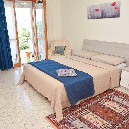 קאסרטה Lian Room B&B מראה חיצוני תמונה