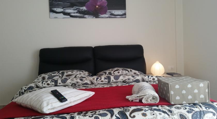 קאסרטה Lian Room B&B חדר תמונה
