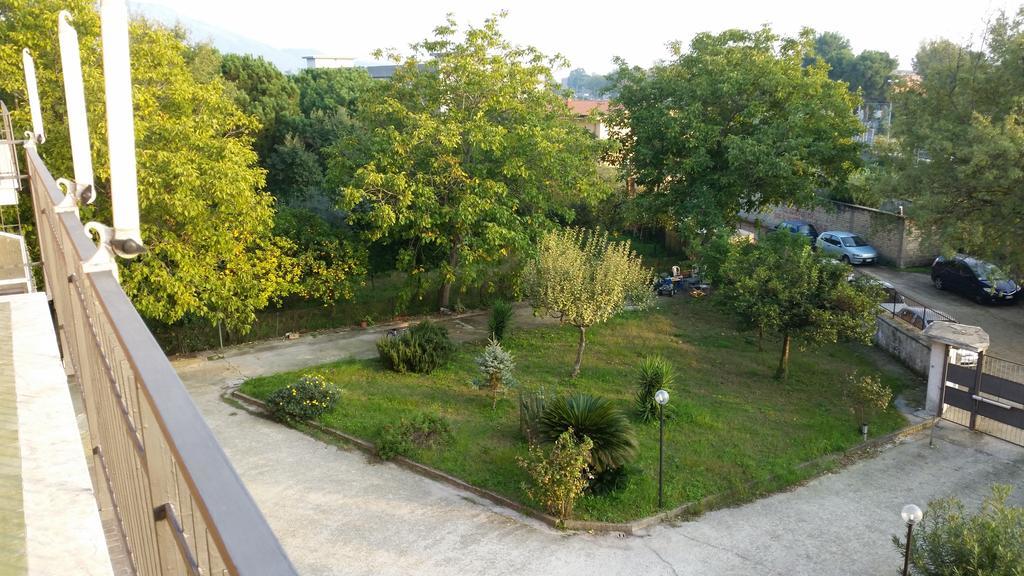 קאסרטה Lian Room B&B מראה חיצוני תמונה